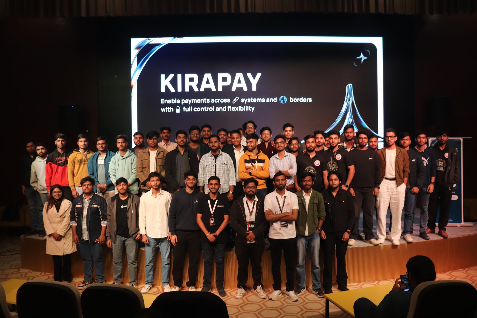 Group photo with builders after the session